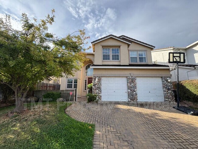 Building Photo - 9510 Stone Springs Dr