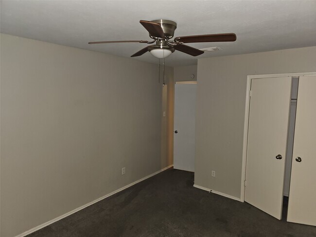 Building Photo - 3602 Red Fir Dr