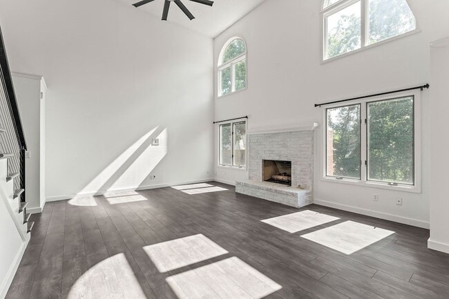 Building Photo - 47 Stonehenge Dr