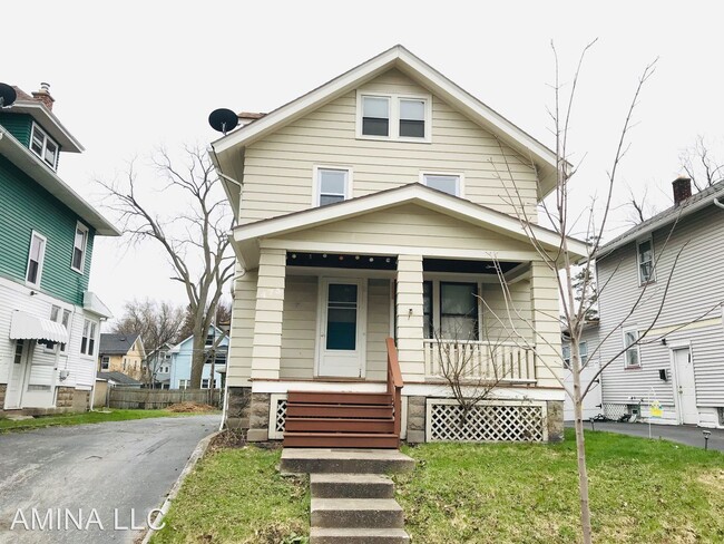Building Photo - 3 br, 1.5 bath House - 473 Electric Ave