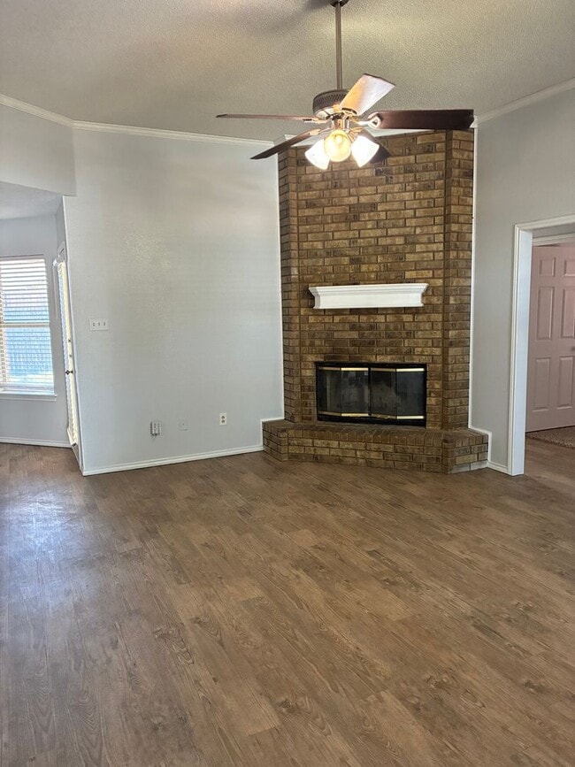 Building Photo - Price Improvement on this 4 bedroom