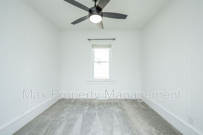 Building Photo - 2409 45th St