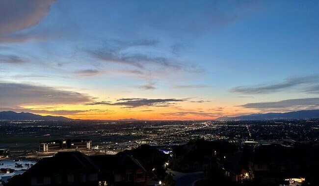 Building Photo - MILLION DOLLAR VIEWS OF SALT LAKE VALLEY W...