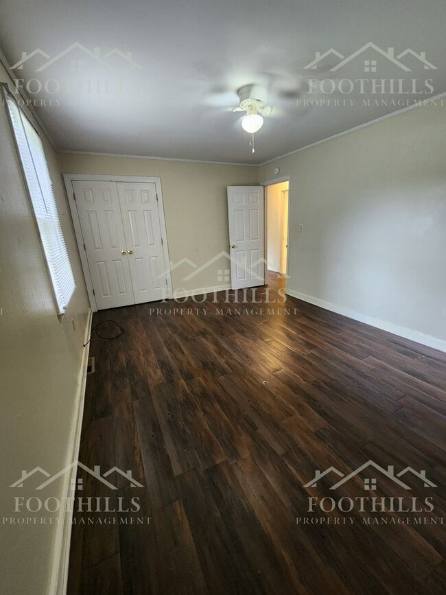 Building Photo - Spacious 3-Bedroom Near Anderson Universit...
