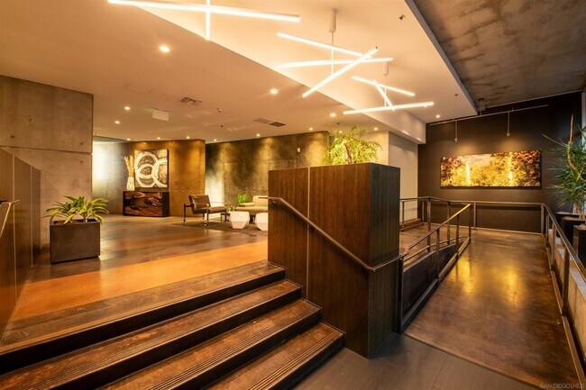 Building Photo - 1050 Island Ave