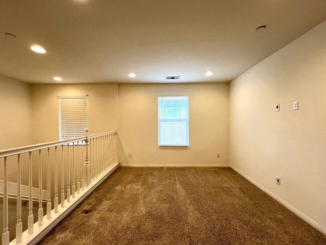 Building Photo - 14601 Serenade Dr