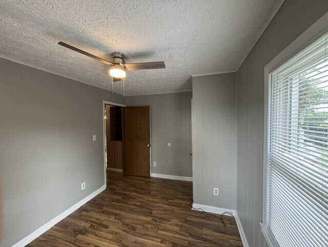 Building Photo - 3785 Sunnydale Rd