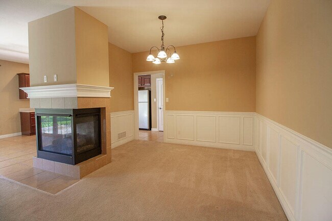 Building Photo - 5305 Chamois Dr