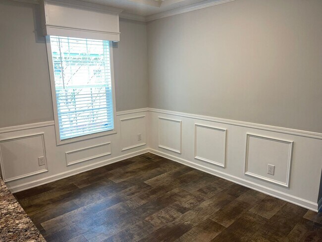 Building Photo - Beautiful 3 Bedroom Home in Lockwood Community!