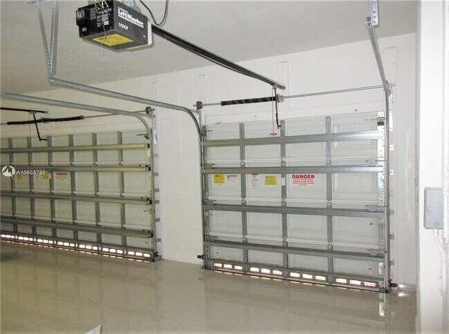 Building Photo - 17992 41st SW St