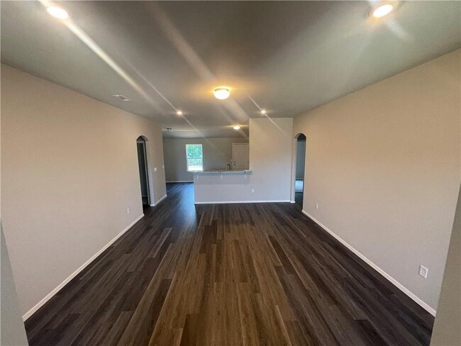 Building Photo - 2823 W Emil Dr