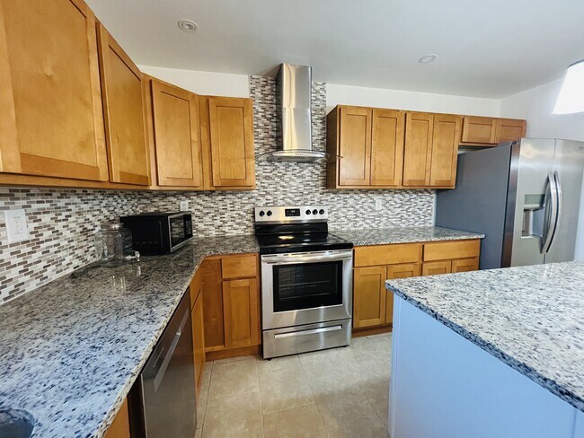 Building Photo - 5607 Gates Landing Rd