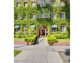 Building Photo - Huge One Bedroom with great light!  Newly ...