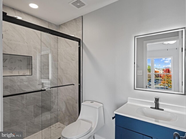 Building Photo - 13133 Park Crescent Cir