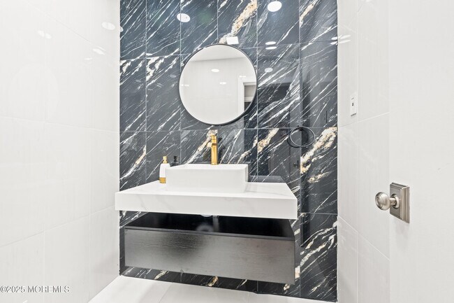 Building Photo - 24 Valley Forge Rd