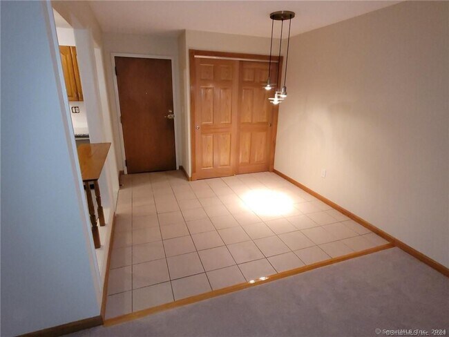 Building Photo - 17 Stony Brook Dr