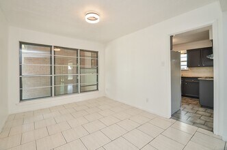 Building Photo - 12266 Huntington Venture Dr