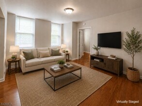 Building Photo - 39 Glenridge Ave