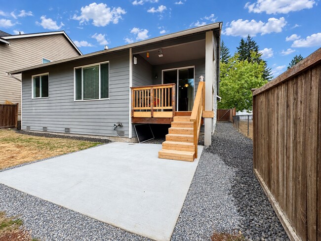 Building Photo - 1729 Cyrene Dr NW