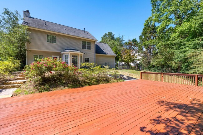 Building Photo - Updated 4BR Home in Northgate District with Huge Back Deck