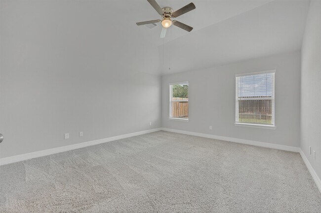 Building Photo - 22642 Rosebush Hl Rd