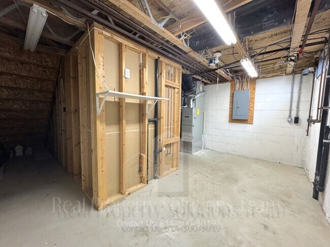 Building Photo - 1720 Messner Dr