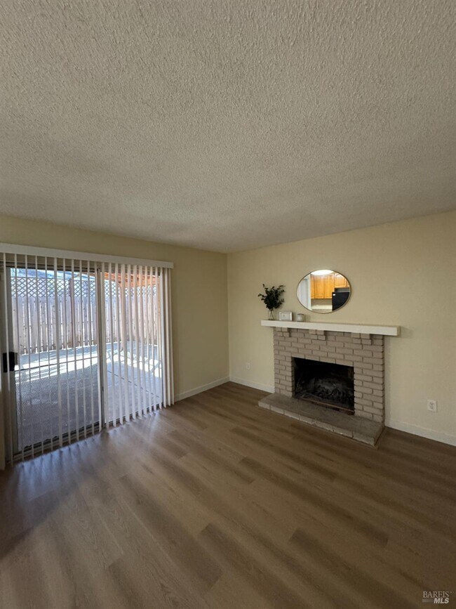 Building Photo - 120 Merrimac Ct