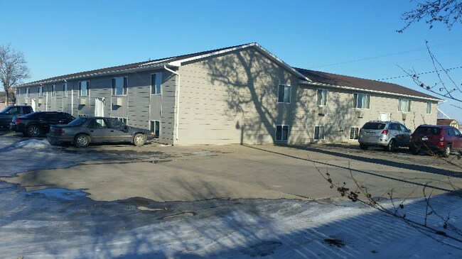 Building Photo - 131 Miller St NE