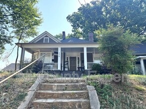 Building Photo - 438 Cherokee Ave SE