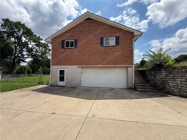 Building Photo - 2190 Turnbull Rd