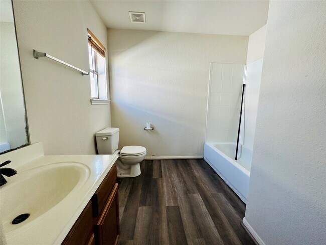 Building Photo - 6602 Providence View Ln