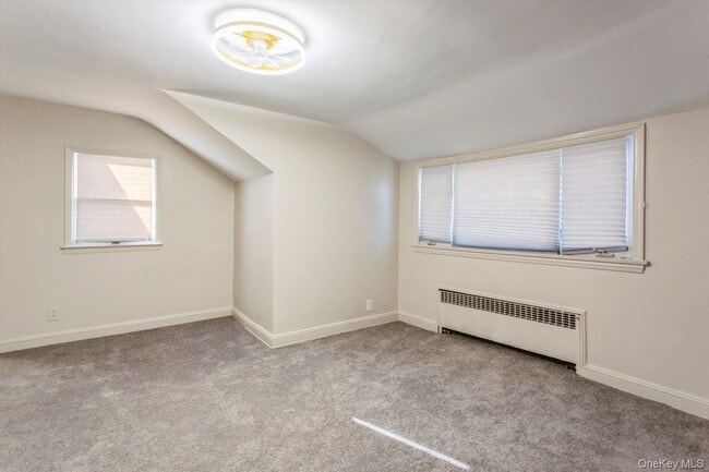 Building Photo - 1 Sutton Pl