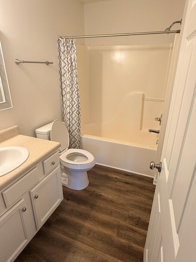 Building Photo - 2812 25th St