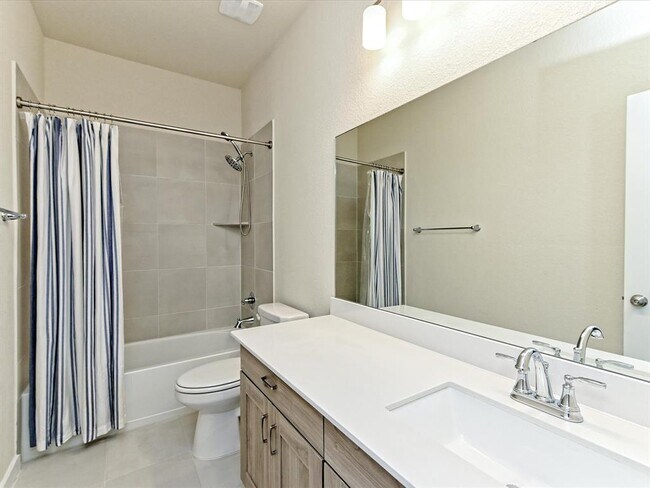 Building Photo - 17104 Calipatria Ln