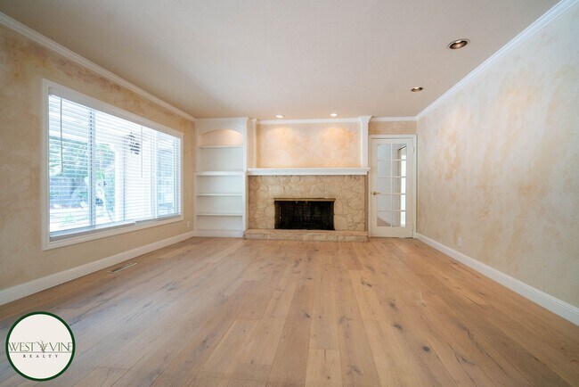 Building Photo - Gorgeous Four Bedroom Home | Expansive Backyard | Swimming Pool