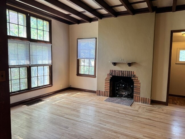 Building Photo - Welcome home!