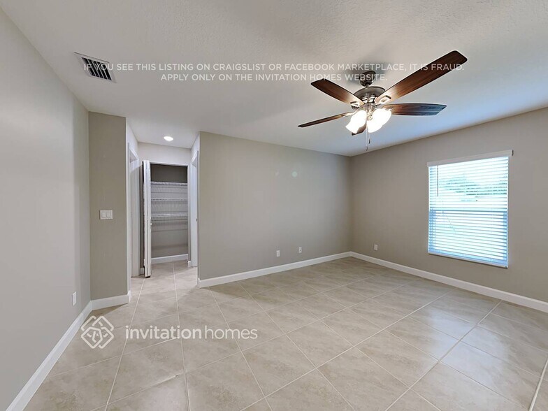 Building Photo - 1022 SW Alexandria Ave