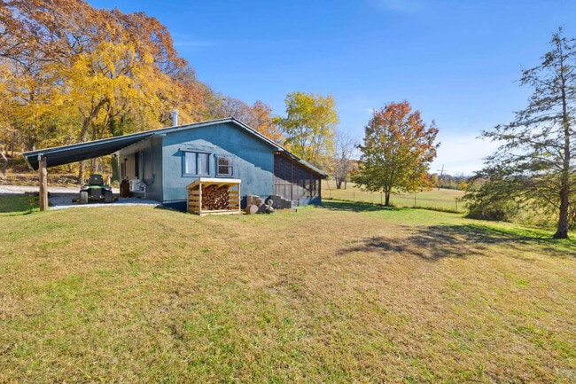 Building Photo - 17097 Lake Sequoyah Dr