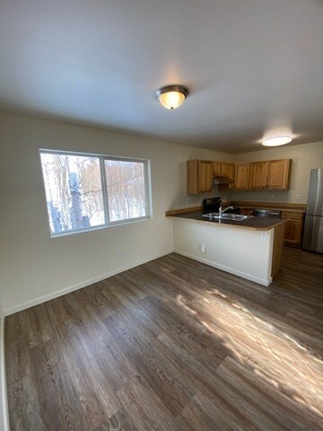 Building Photo - 8117 North Shore Dr