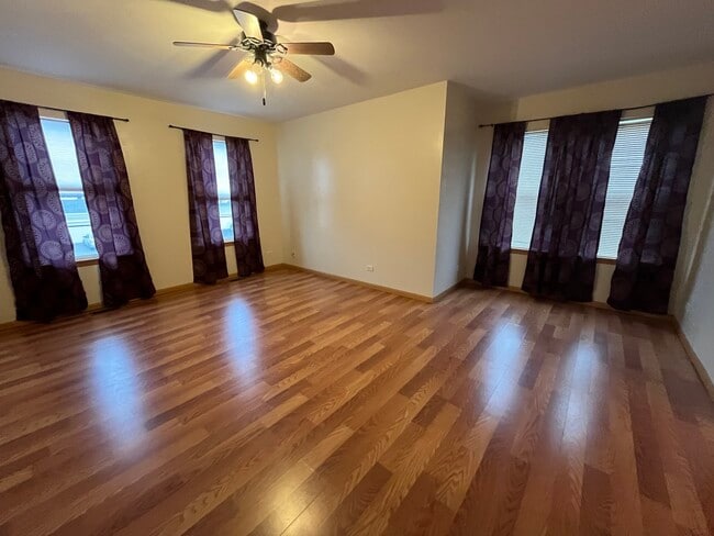 Building Photo - 2936 Deerpath Ln