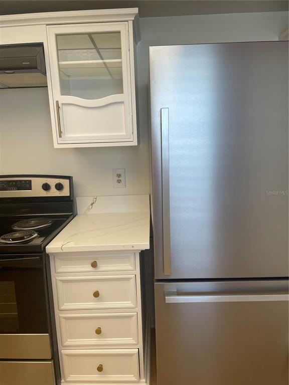 Building Photo - 5200 Brittany Dr S