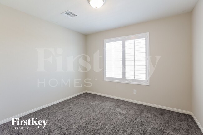 Building Photo - 4348 Browns Creek Ave