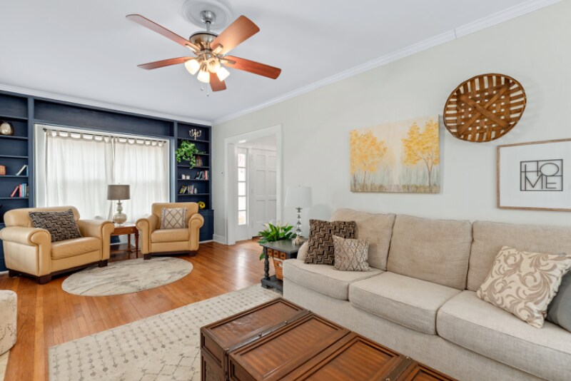 Building Photo - 425 N Bluff St