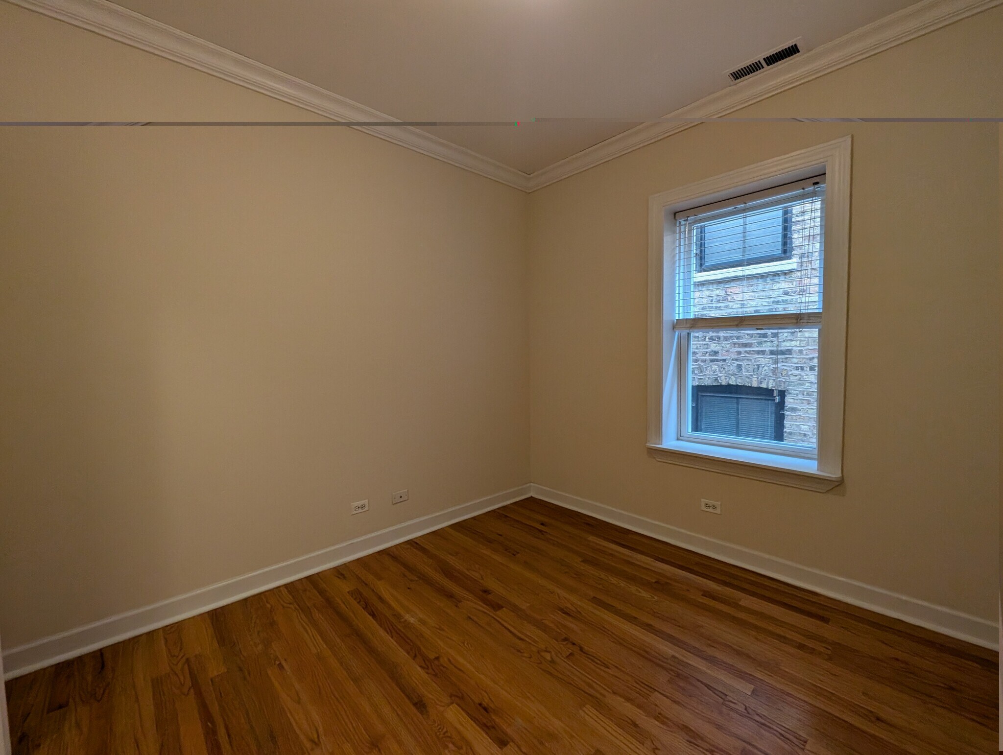 Building Photo - 3246 N Clifton Ave