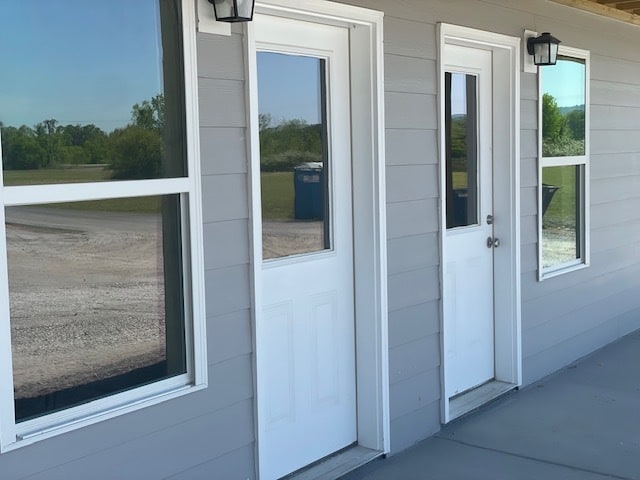 Building Photo - Creekside Village II