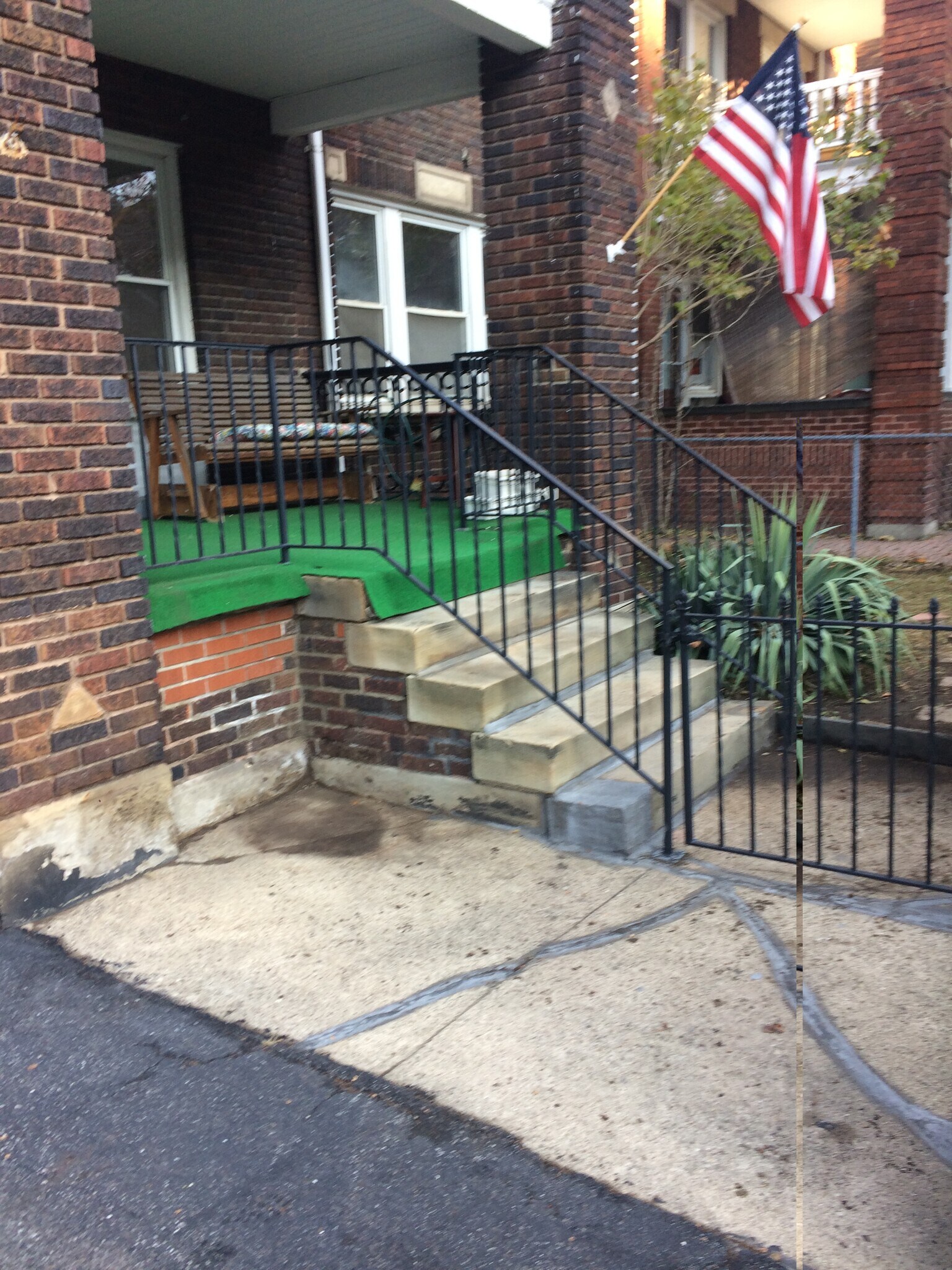 Building Photo - 2210 Murray Hill Rd