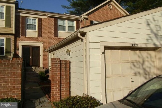 Building Photo - 9503 Duffer Way