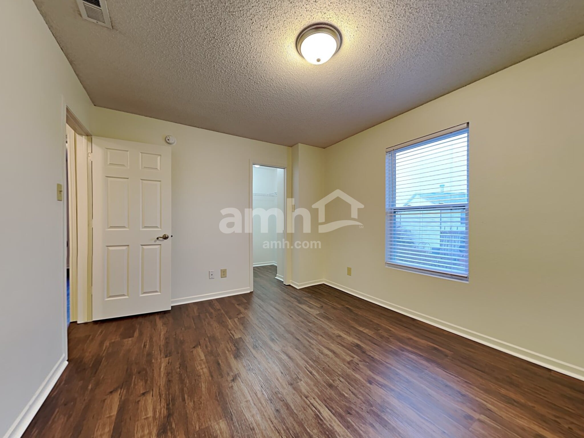 Building Photo - 10286 Butler Dr
