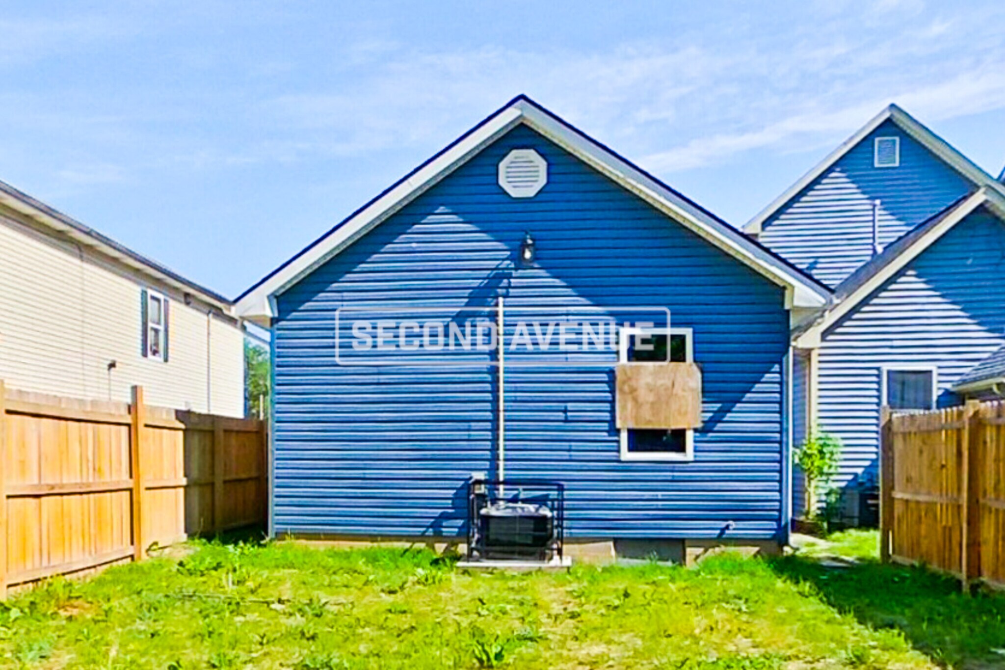 Building Photo - 3030 Greenwood Ave