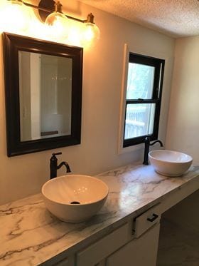 Building Photo - 123 E Osage St